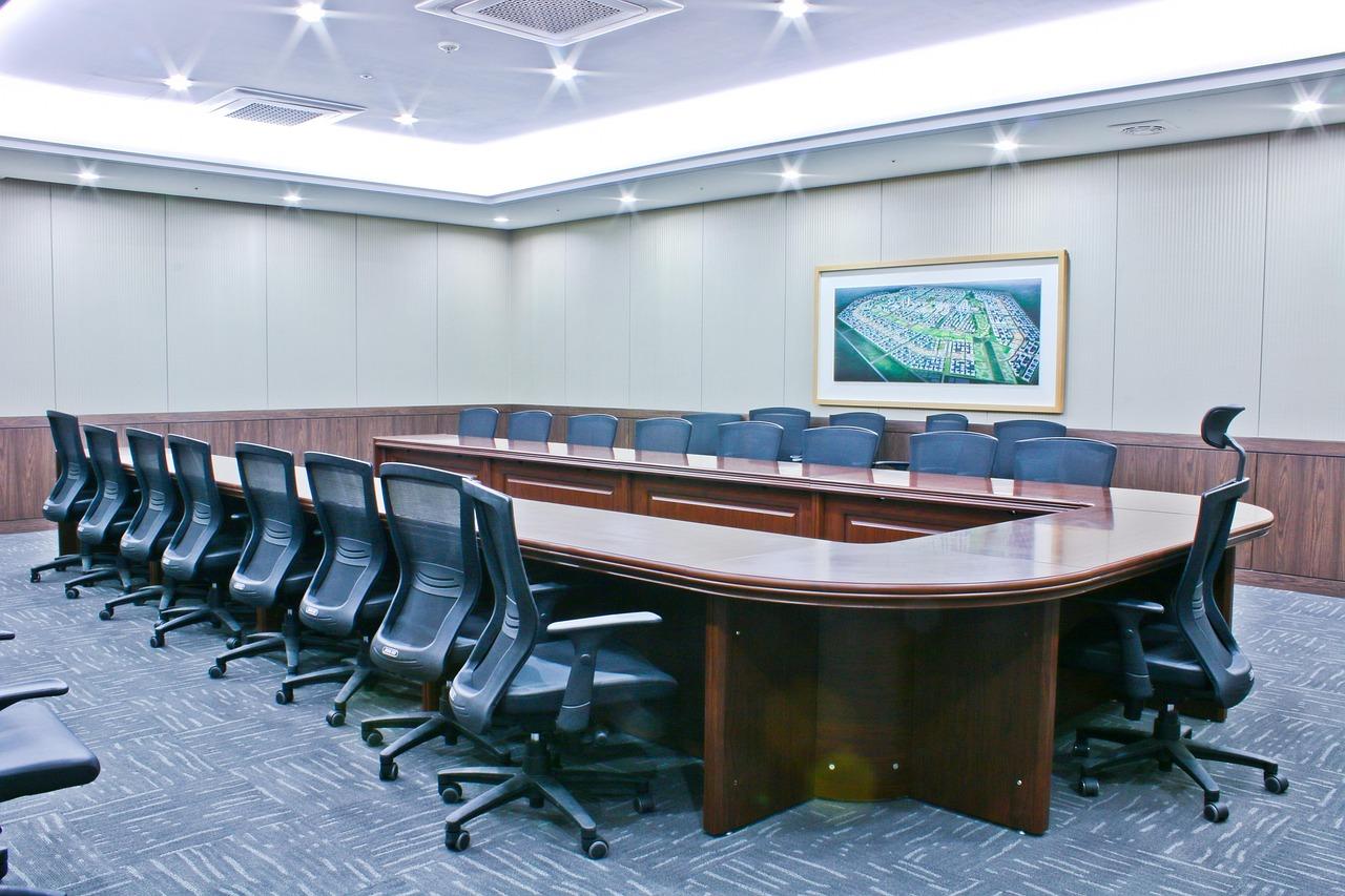  boardroom-image-by-smanamulrezwan-pixabay-3384683